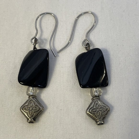 Exotic Stone, Glass and Metal Bead Necklace With Complimenting Earings 37" Long - Picture 8 of 10